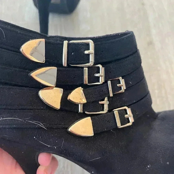 Womens Black Stiletto Ankle Bootie - 5.5 - Picture 6 of 8